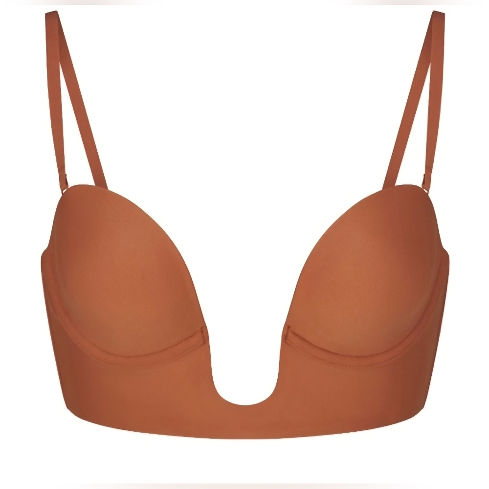 SKIMS  DEEP PLUNGE SHAPEWEAR BRAS,NEW